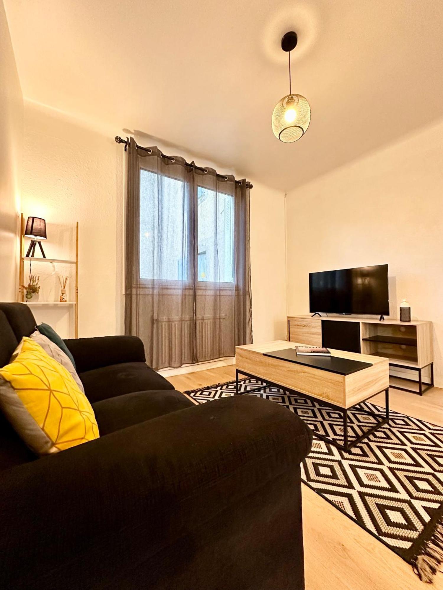 L'evasion - Centre-ville & Garage Prive Apartment Mont-de-Marsan
